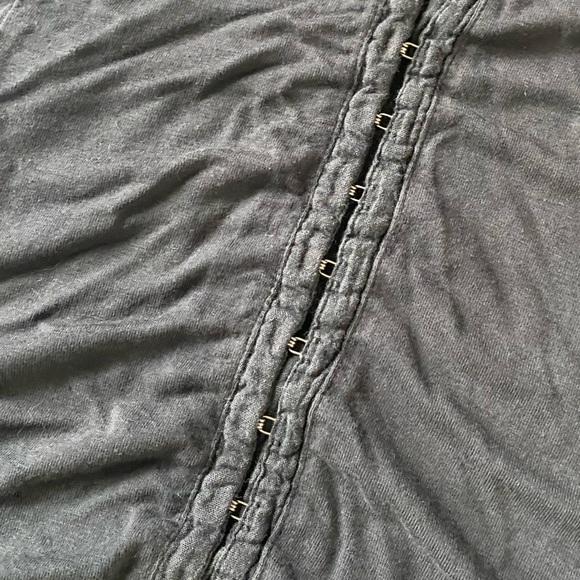 Clip Front Tank - Picture 2 of 2